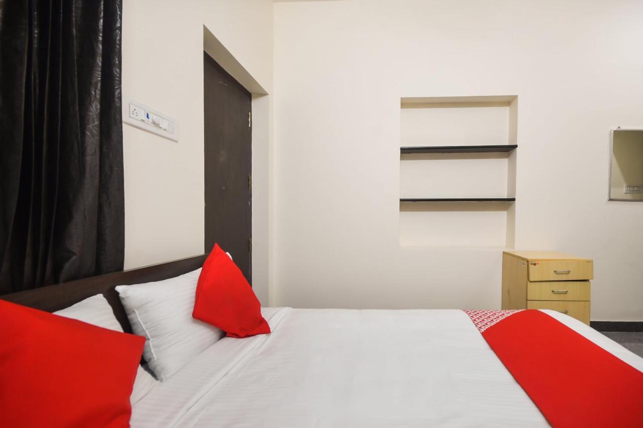 Отель Oyo 70250 Royal Residency Namakkal Экстерьер фото