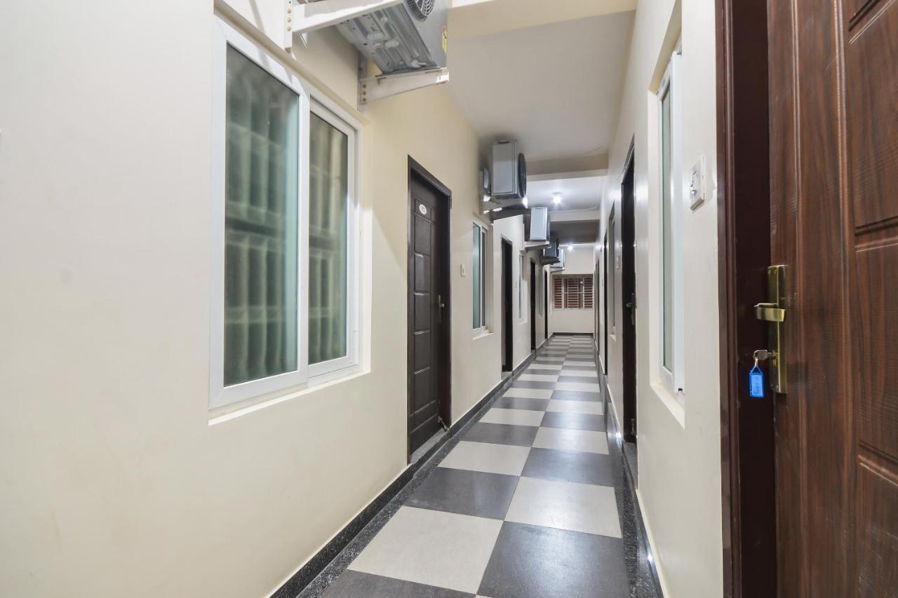 Отель Oyo 70250 Royal Residency Namakkal Экстерьер фото